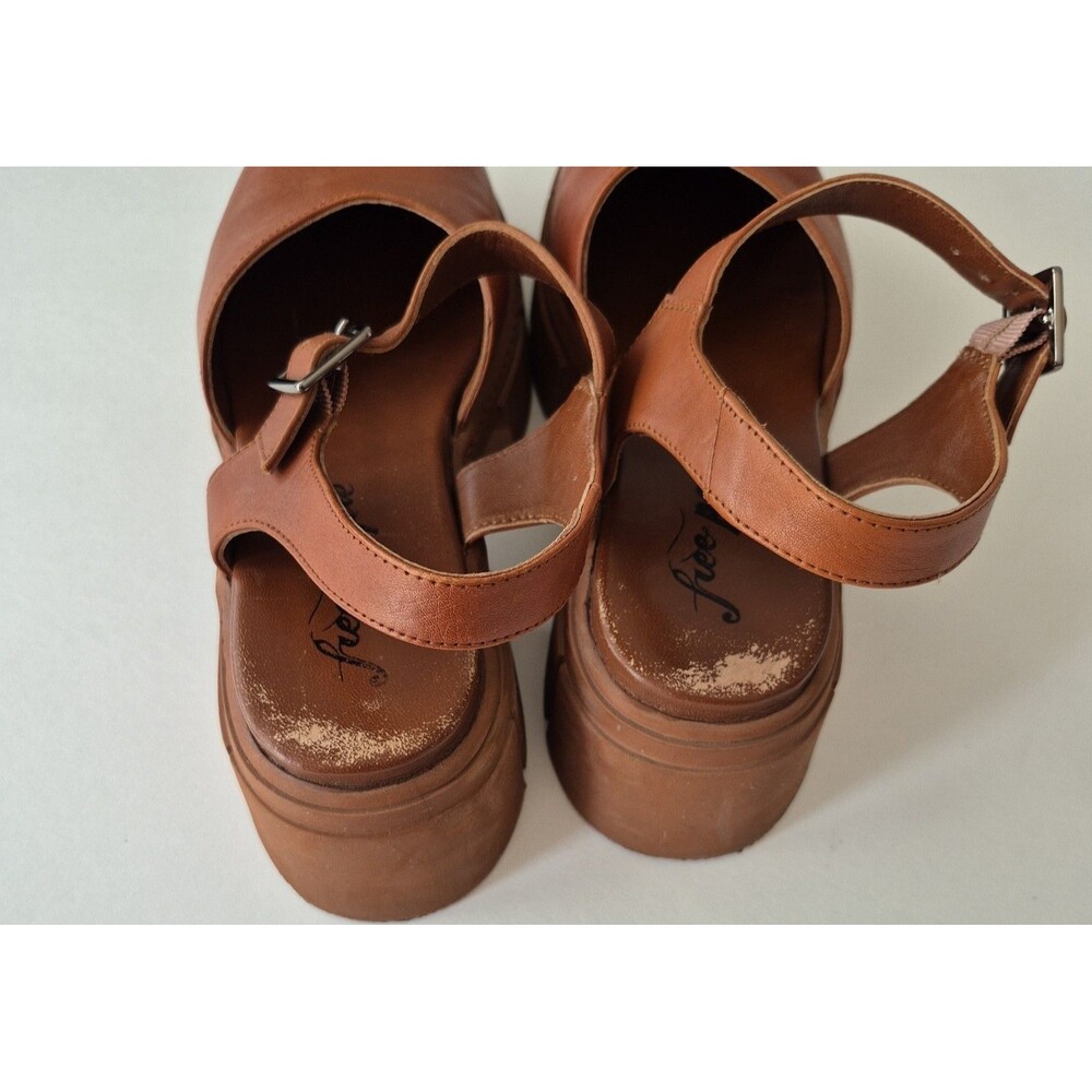 Free People Brown Leather Milan Closed Toe 3 Inch Platform Heels Womens 7.5 - Picture 6 of 8